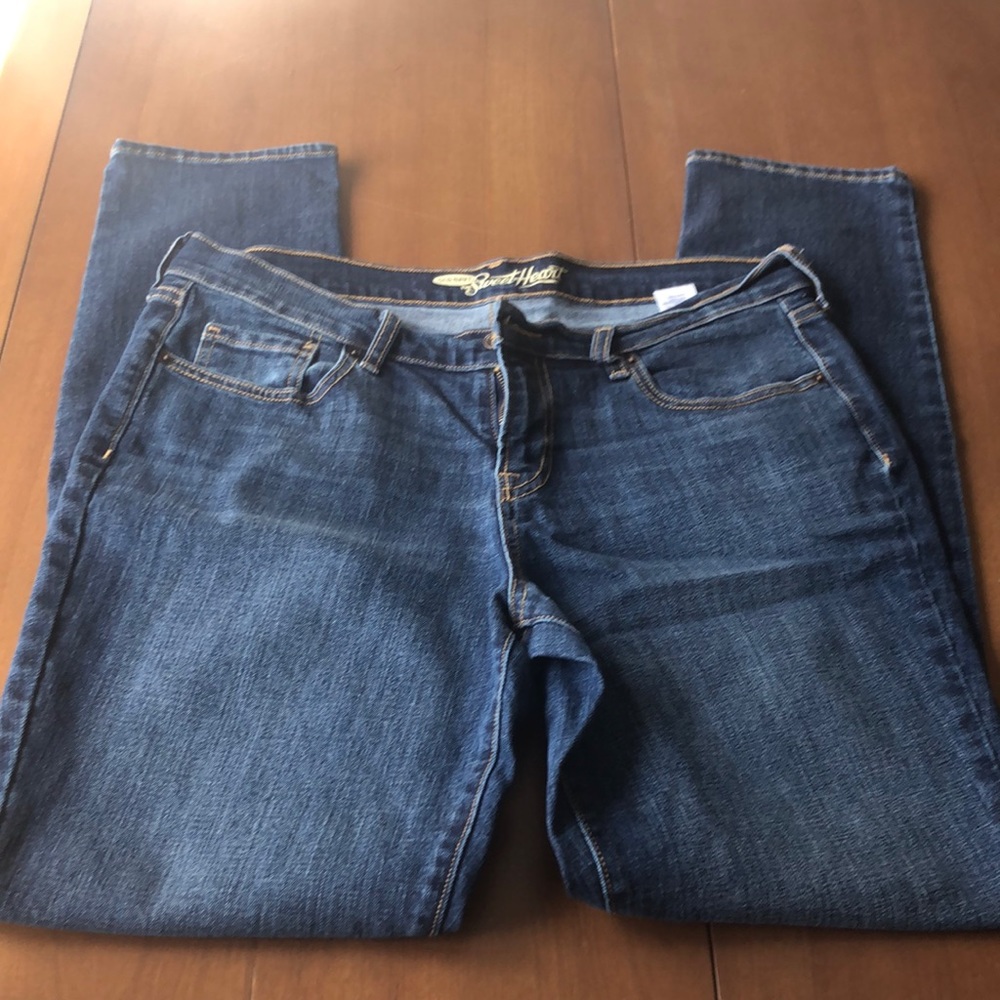 EUC Old Navy 12 Long The Sweetheart Jeans